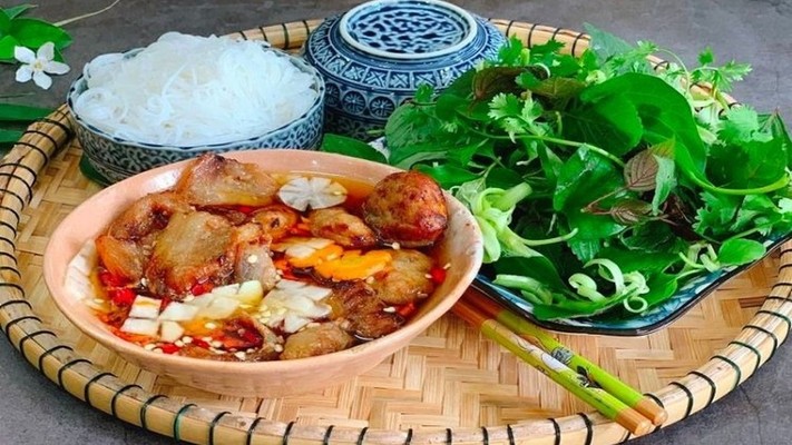 Như Ý Quán - Bánh Canh Gạo Lứt & Bún Chả Nướng - Trần Anh Tông