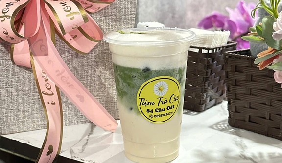 Tiệm Trà Cúc & Matcha Latte - 84 Cầu Đất