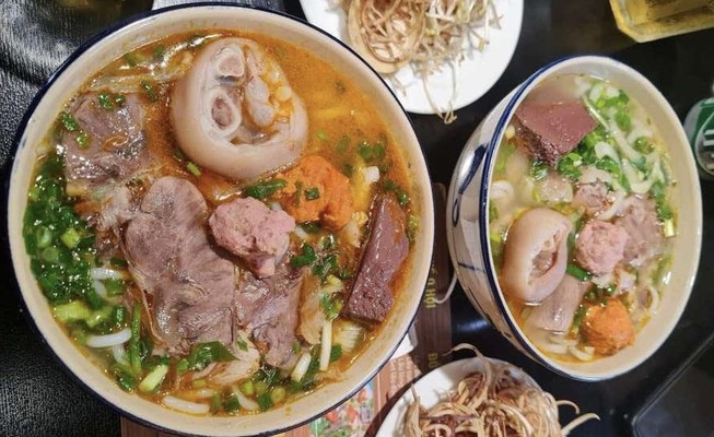 Nhà Hàng Phi Long - Bún Bò Huế, Miến Lươn & Bún Hải Sản