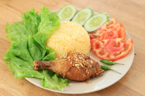 Cơm Gà Xối Mỡ Nam Ký - CMT8