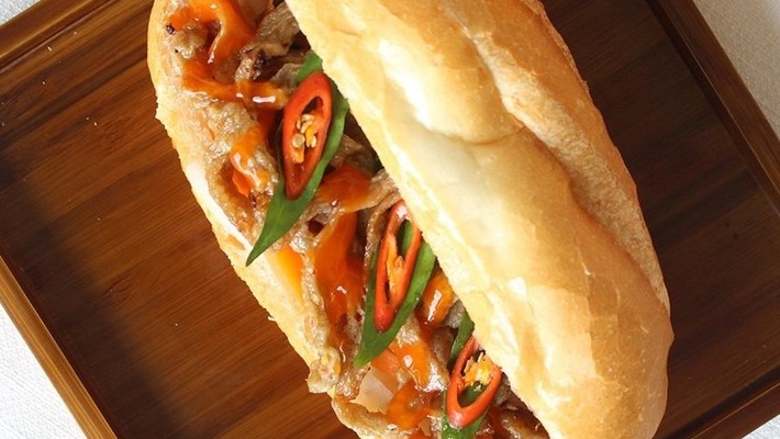 Bánh Mì Má Hải - Tân Sơn