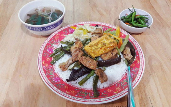 Quán Chay Diệu Hạnh - Trần Văn Quang