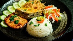 Vĩnh An Chay - Cơm Sườn Bì Chả Chay & Bún Thịt Nướng Chả Giò Chay - Âu Cơ