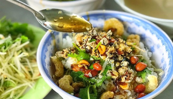 Cơm Hến Dì Mai - 12 Ngô Gia Tự