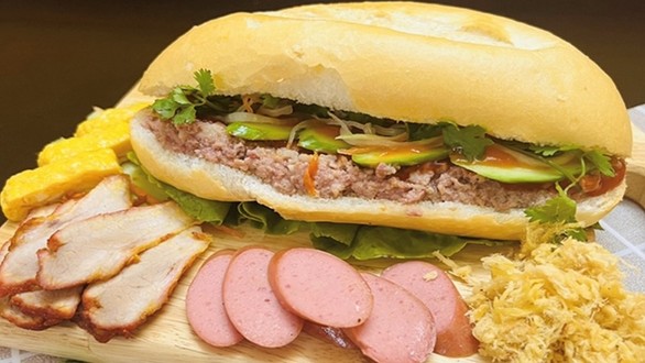 Bánh Mì Minh Đức CS2 - 122 Trần Thái Tông