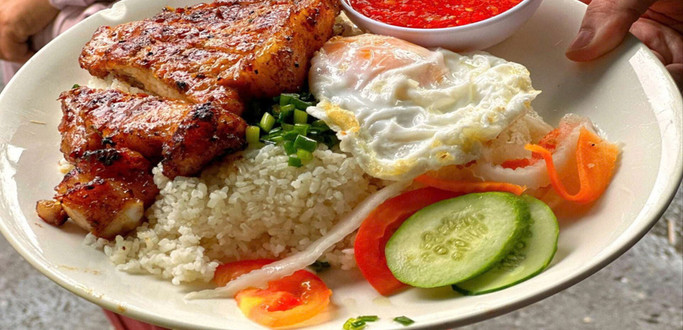 Cơm Tấm Ngô Quyền - Lê Văn Chí