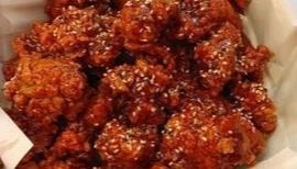 Tun - Gà Sốt Cay Hàn Quốc, Mỳ Tương Đen & Tokbokki - Nghĩa Đô