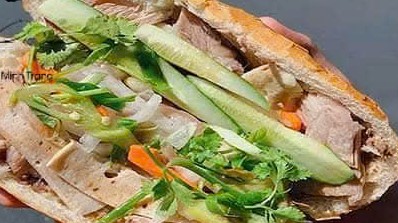 Mẹ Bối - Bánh Mì, Bánh Tráng Trộn & Trà Tắc