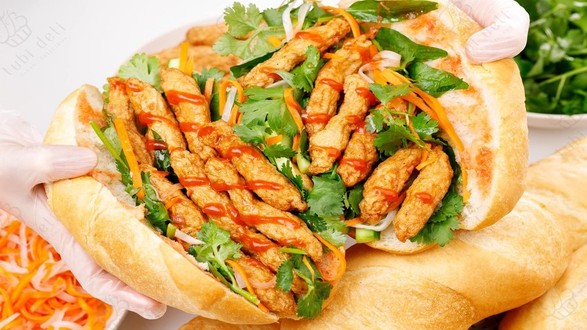 Bánh Mì Chả Cá K3 - Chung Cư K3