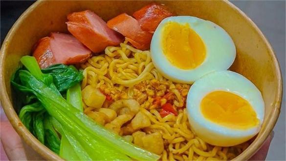 Mì Trộn Indomie Nhà Dính