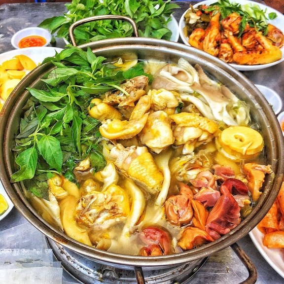 SIMFOOD - Cơm Niêu & Lẩu Gà Lá É - Phạm Huy Thông