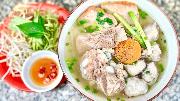 Bún Mọc, Bánh Canh Chả Cá & Hủ Tíu Bò Viên - 21 Nam Kỳ Khởi Nghĩa