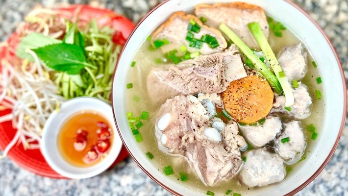Bún Mọc, Bánh Canh Chả Cá & Hủ Tíu Bò Viên - 21 Nam Kỳ Khởi Nghĩa