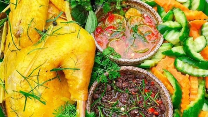 Gà Ủ Muối Hoa Tiêu Lộc Phát - Đường Số 47