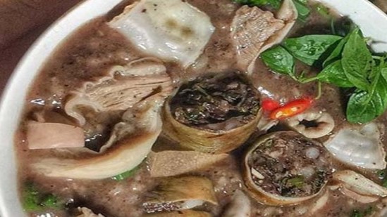 Quán Cháo Lòng Cây Si Đường Bạch Đằng