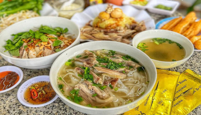 Phở Gà Ta Phổ Cổ