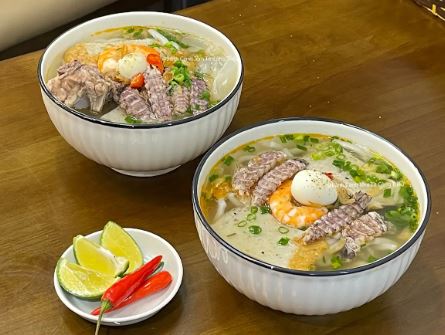 Công Triều - Mì Quảng Tôm Tít & Bánh Canh Tôm Tít