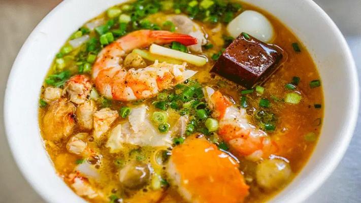 Quán Ăn Kim Cương - Bánh Canh Chua, Hủ Tiếu & Cơm Trưa Văn Phòng