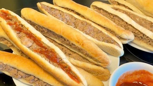 Bánh Mì Pate Cột Đèn Hải Phòng - Lê Thị Trung