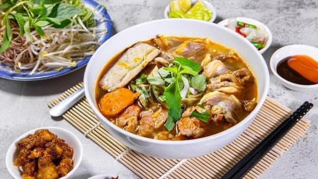 Bún Bò Huế Cô Xuân Chợ Đông Ba - Thảo Điền