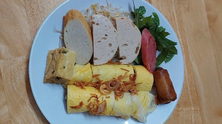 Bánh Cuốn Nóng 35 - Trần Quốc Toản