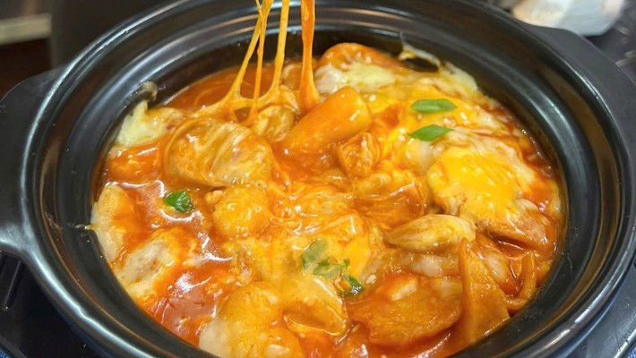 Tiệm Nhà Miss 1990 - Cơm, Mì & Gỏi