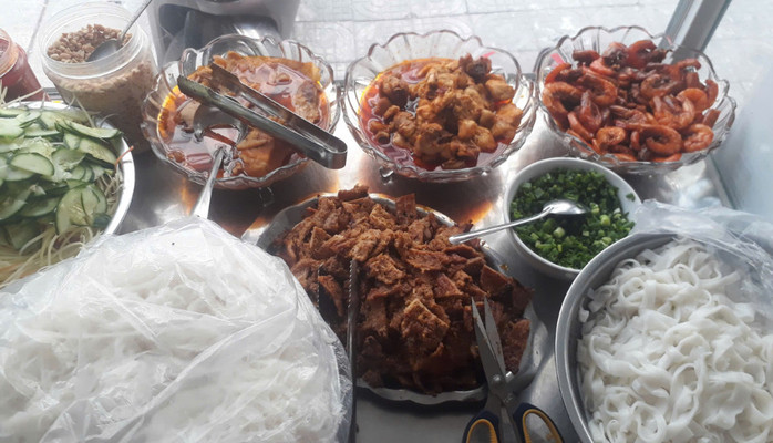Quán Bé Sáu - Bún Thịt Nướng, Nem Lụi & Mỳ Quảng - Lý Thường Kiệt
