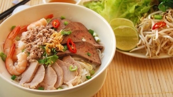 Hủ Tiếu Nam Vang Thành Đạt - Nguyễn Văn Lượng