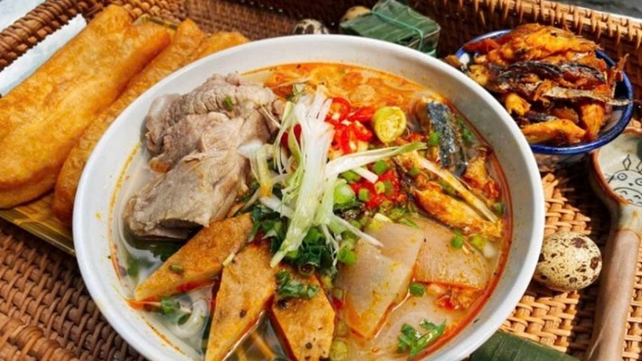 Bánh Canh & Bánh Cuốn - Phượng - 423 Nguyễn Thị Minh Khai