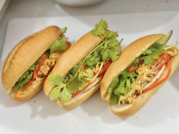 Bánh Mì Sài Gòn - Bánh Mì Ú Đây - Phạm Thái Bường