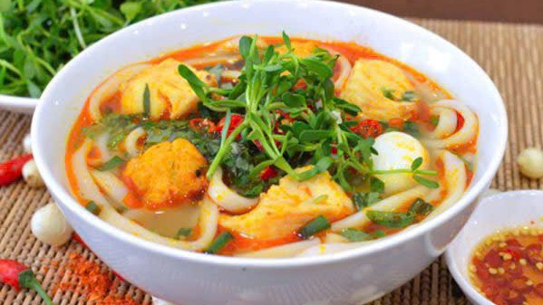 Bánh Canh Cá Lóc Chả Cua O Ly