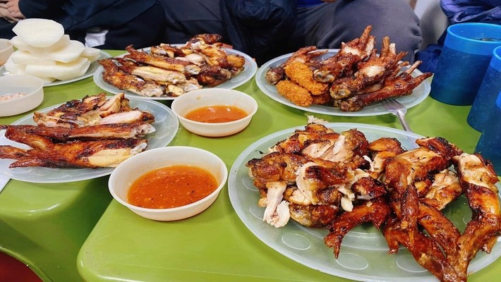 Chân Gà - Tiệm Cha Gần