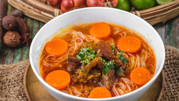 Quán Nhà Uyên - Bò Kho, Sữa Chua Nếp Cẩm & Rau Câu Dừa - Lê Văn Thọ