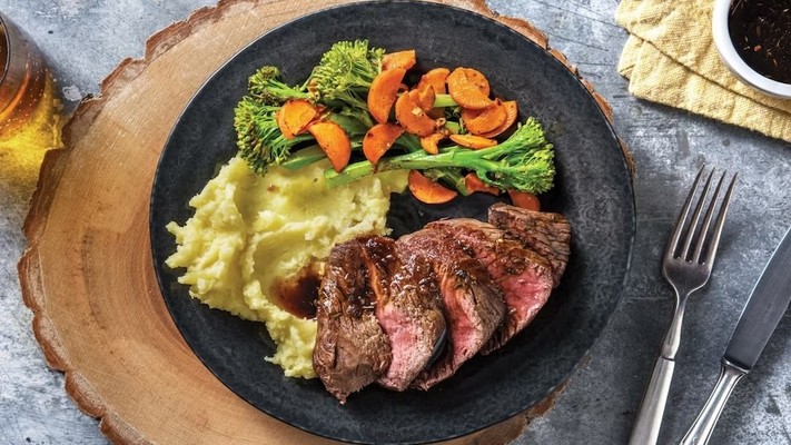 Rio's Steak & Grill - Bò Bít Tết Thượng Hạng Giá Việt - Đường Số 4