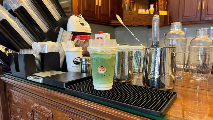 T&T Coffee Shop - 61 Tạ Mỹ Duật