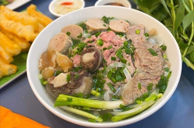 Phở Quyền Hà Nội - Nguyễn Khuyến
