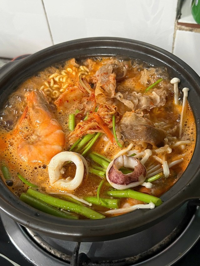 Nguyên Mì Cay - Ngô Quyền