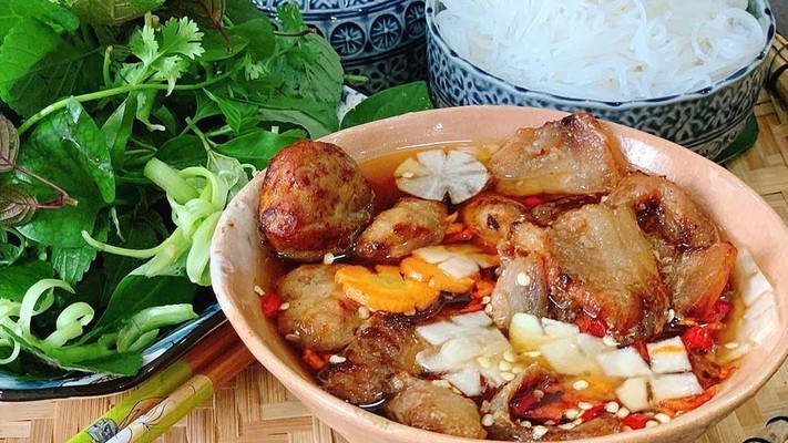 Bún Chả Hà Nội Truyền Thống Thu Hà - Trần Văn Xã