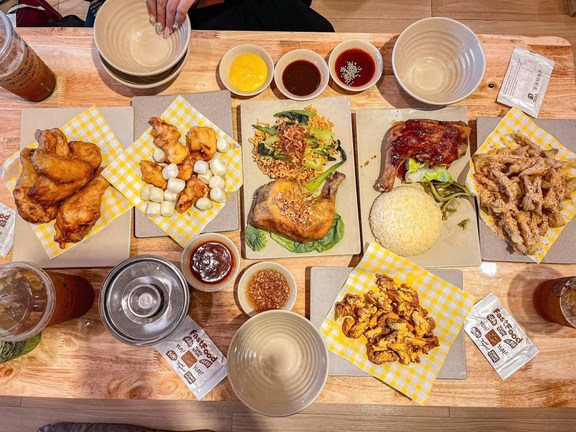 Jan Kitchen - Cơm Gà, Gà Rán & Ăn Vặt - Đường Lê Đức Thọ