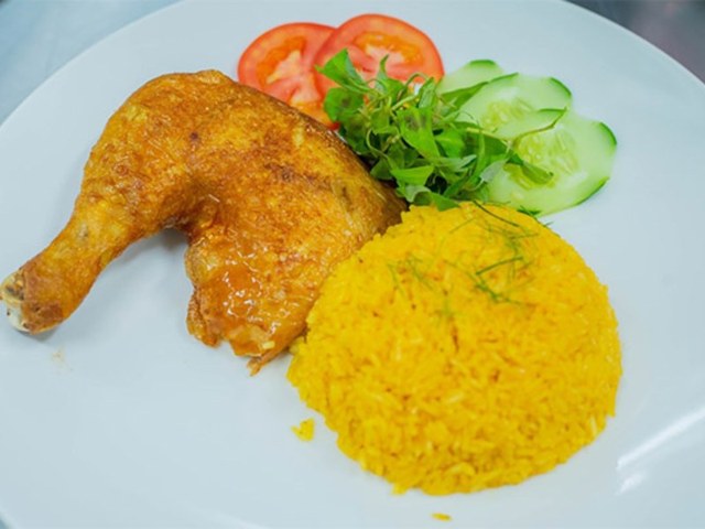 Cơm Chiên Gà 81 - Lê Thị Trung