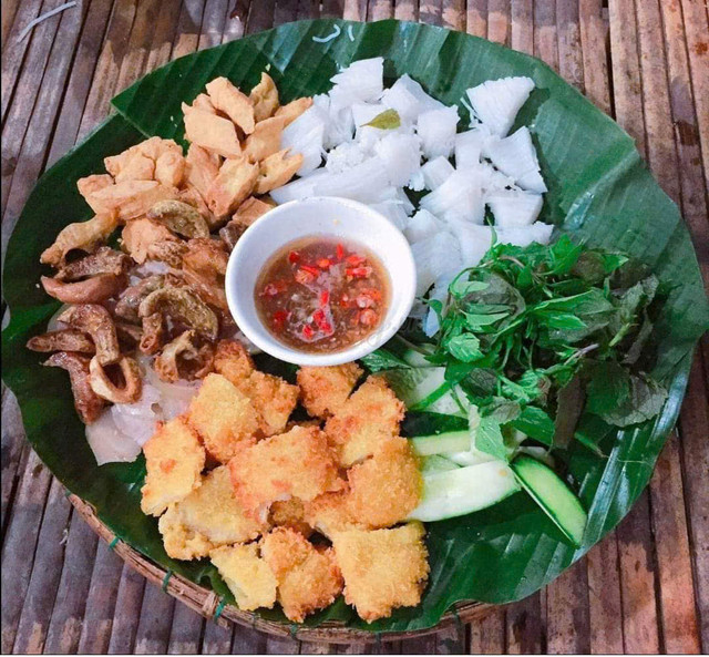 Quán HOT - Bún Đậu Mắm Tôm, Mì Cay & Trà Sữa