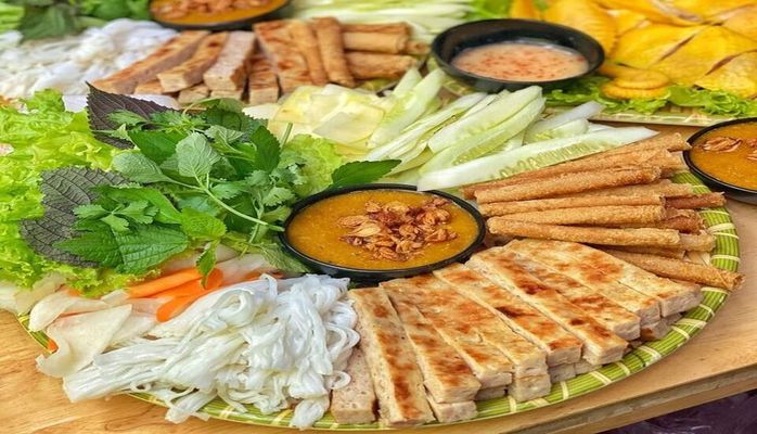 Bếp Xanh - Nem Nướng Nha Trang & Phở Cuốn - Khương Đình
