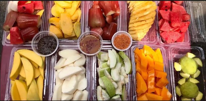 Quỳnh - Bún Chả Hà Nội, Bún Thịt Nướng & Nước Ép Trái Cây Tươi - Ba Đình