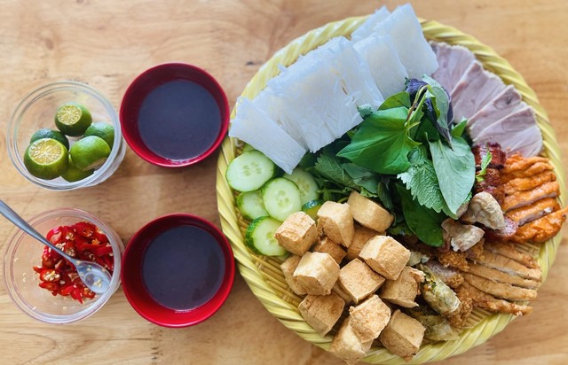 Bún Đậu Mắm Tôm Cô Chang - Võ Chí Công