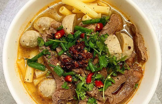 Bếp Mẹ Bình An - Lê Văn Khương