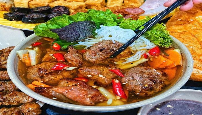 Bún Chả Luân Còi - Bạch Đằng