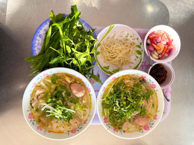 Phở Bà Lệ - 592 Trần Cao Vân