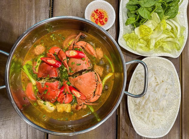 Lẩu Cua Ông Định