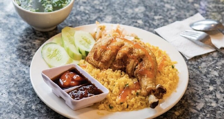 Cơm Gà Neverland - 49 Nguyễn Thái Bình