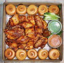 Gà Quay Tấn Phát - Thân Nhân Trung